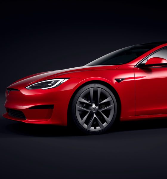 tesla model s plaid