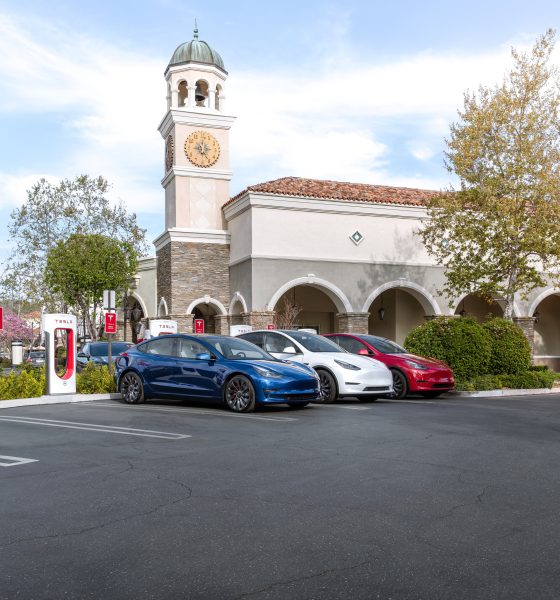 Teslas Supercharging