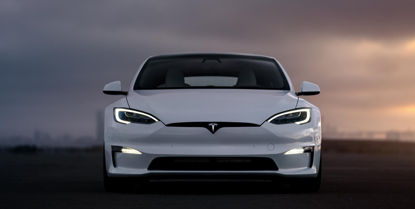 Tesla is crushing the US’ luxury vehicle registrations year-to-date Auto Recent