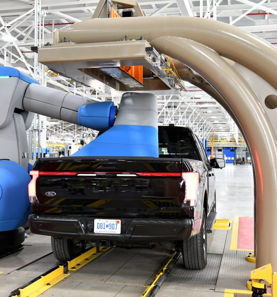 ford f 150 lightning production