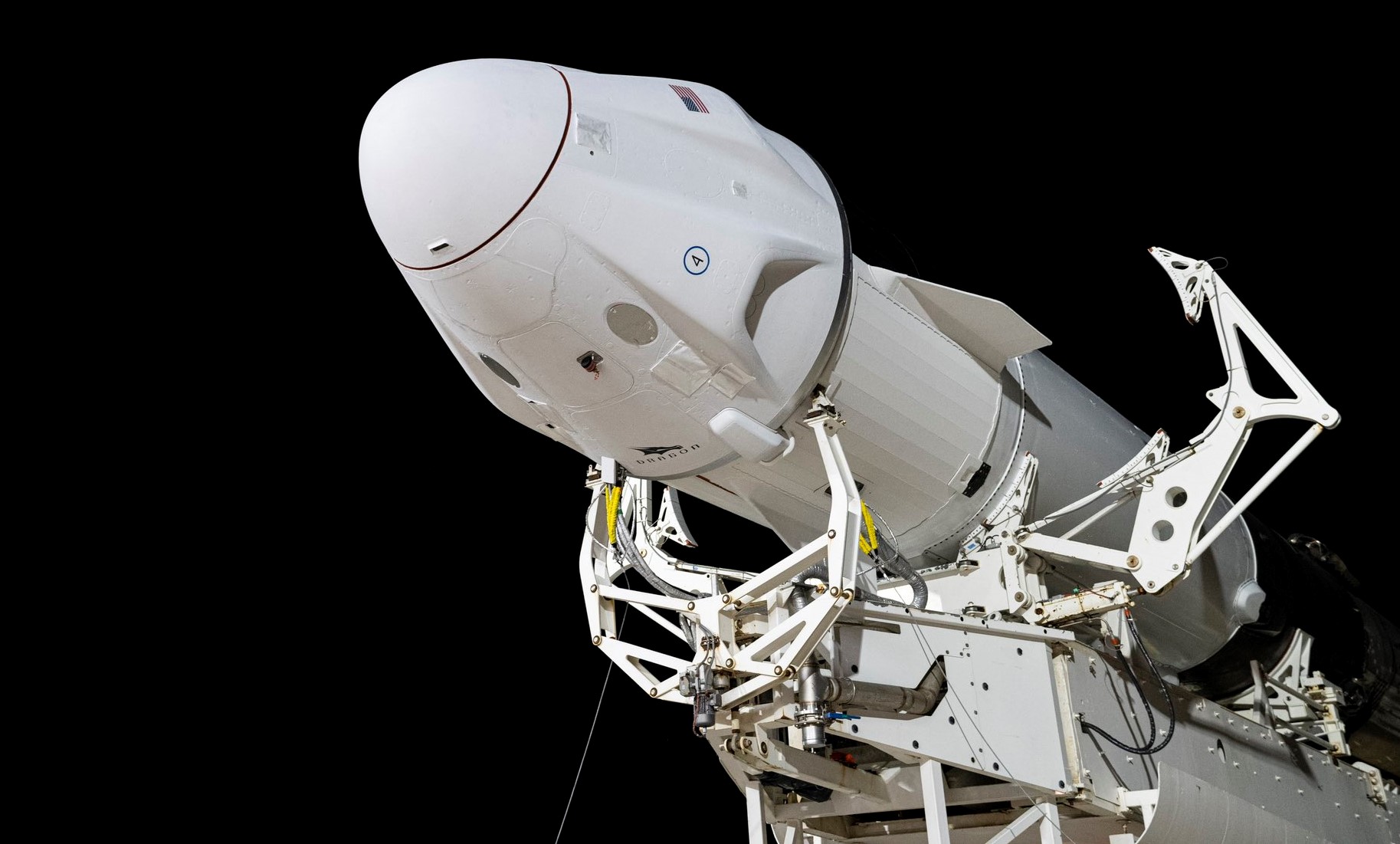 SpaceX Unveils Dragon V2 – Commercial Crew Program