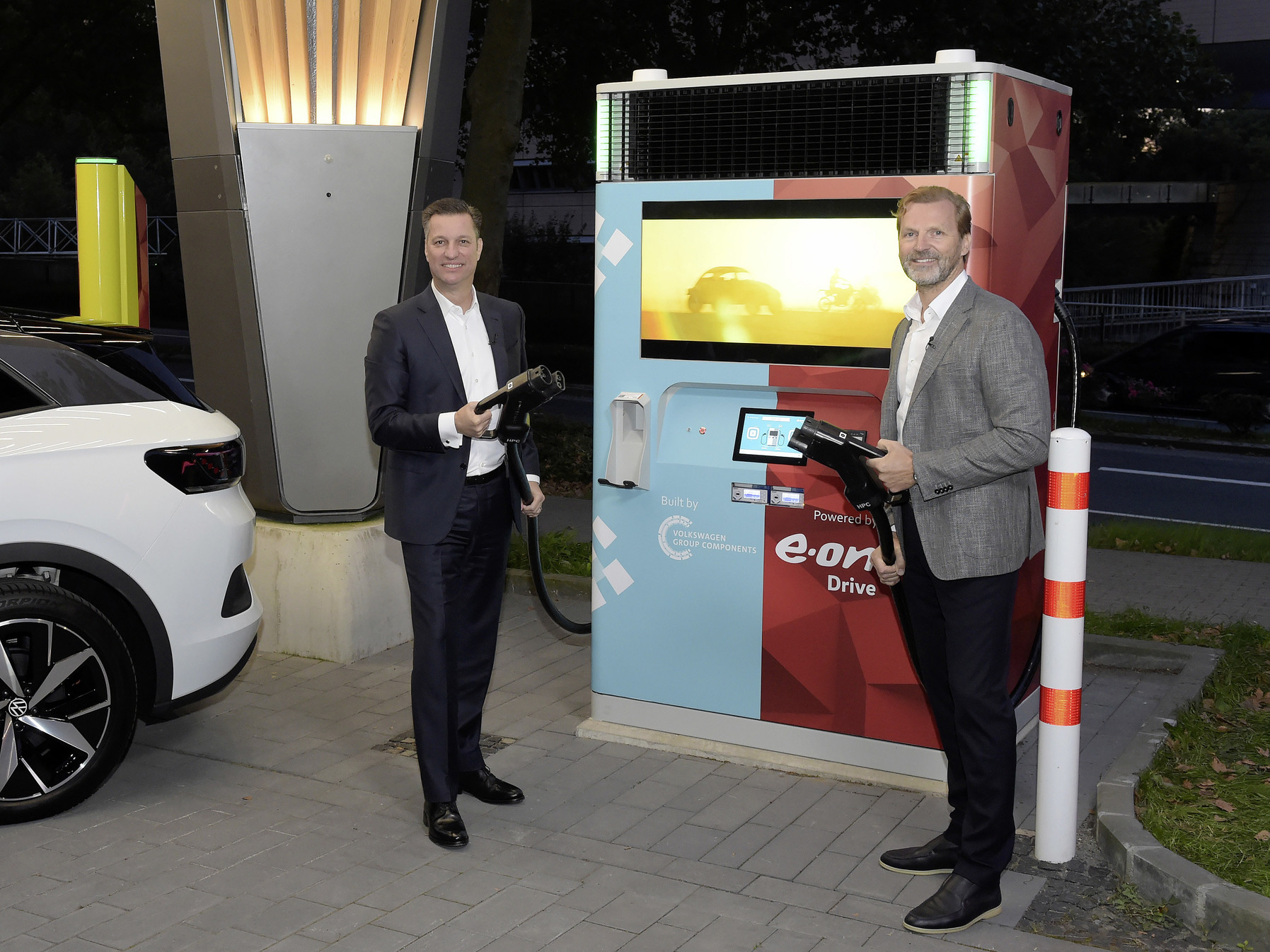 Volkswagen pairs with E.ON for 150 kW EV fast charger capable of