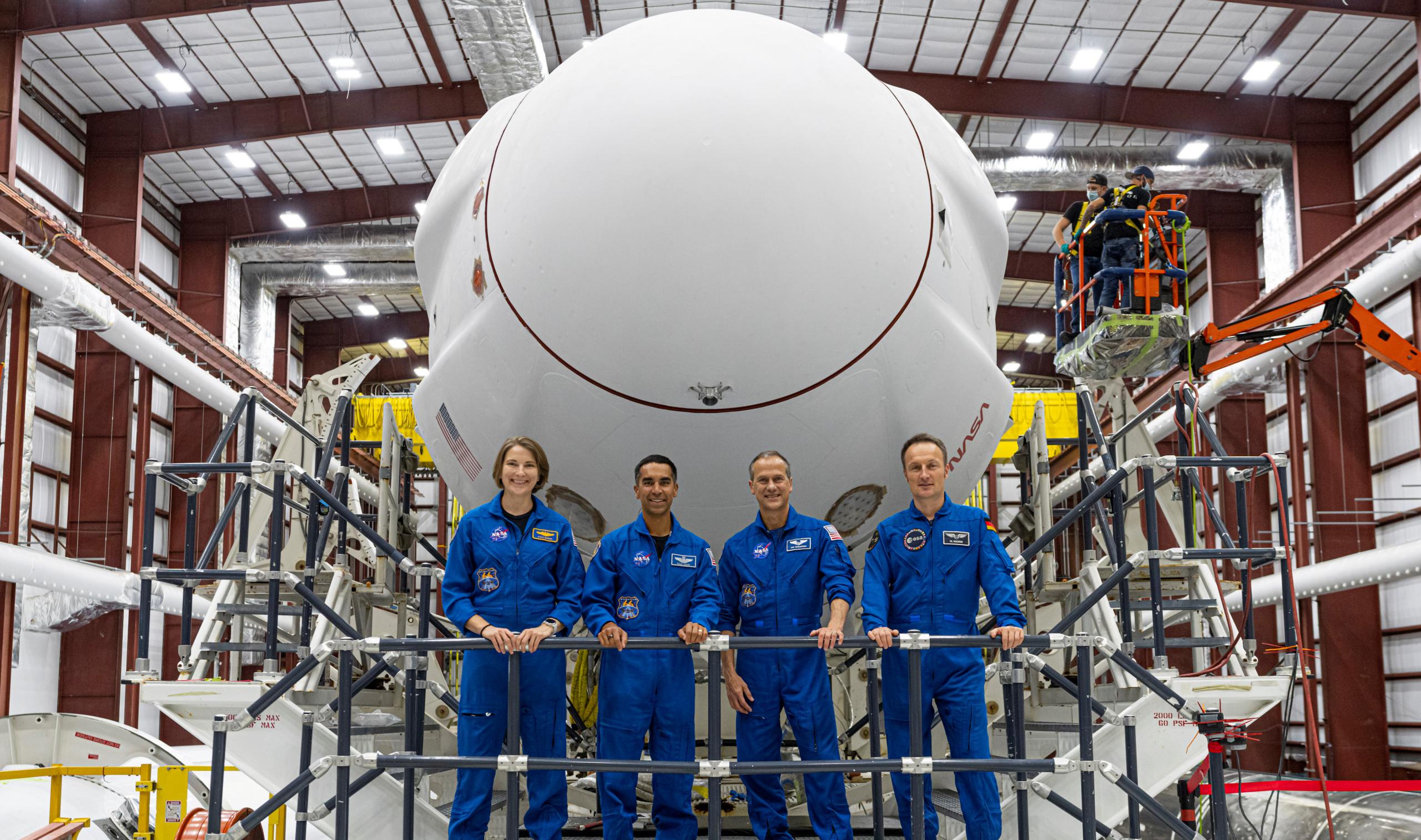 Crew-3 Dragon C210 F9 B1067 39A rollout 102721 (SpaceX) 5 crop (c)