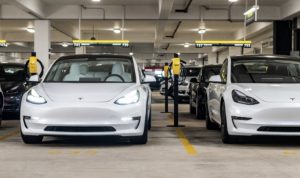 hertz tesla model 3