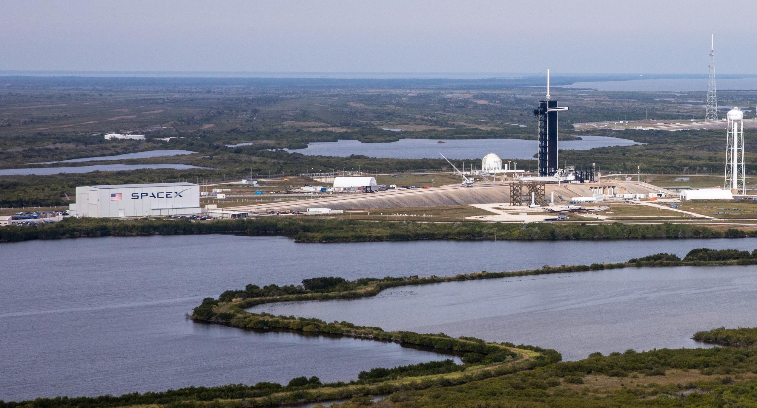 SpaceX Pad 39A overview 011321 (NASA) 1 crop 2 (c)