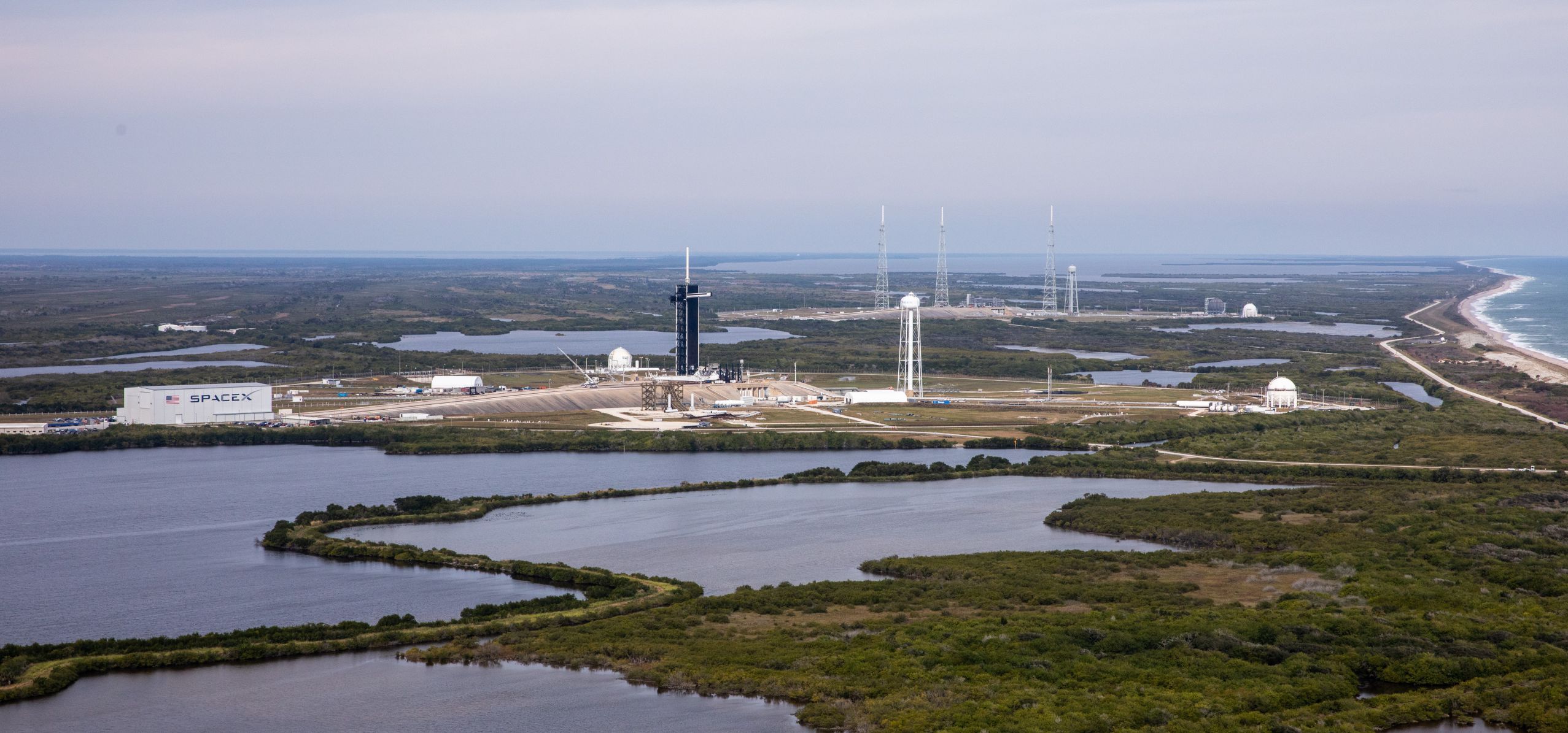 SpaceX Pad 39A overview 011321 (NASA) 1 crop (c)