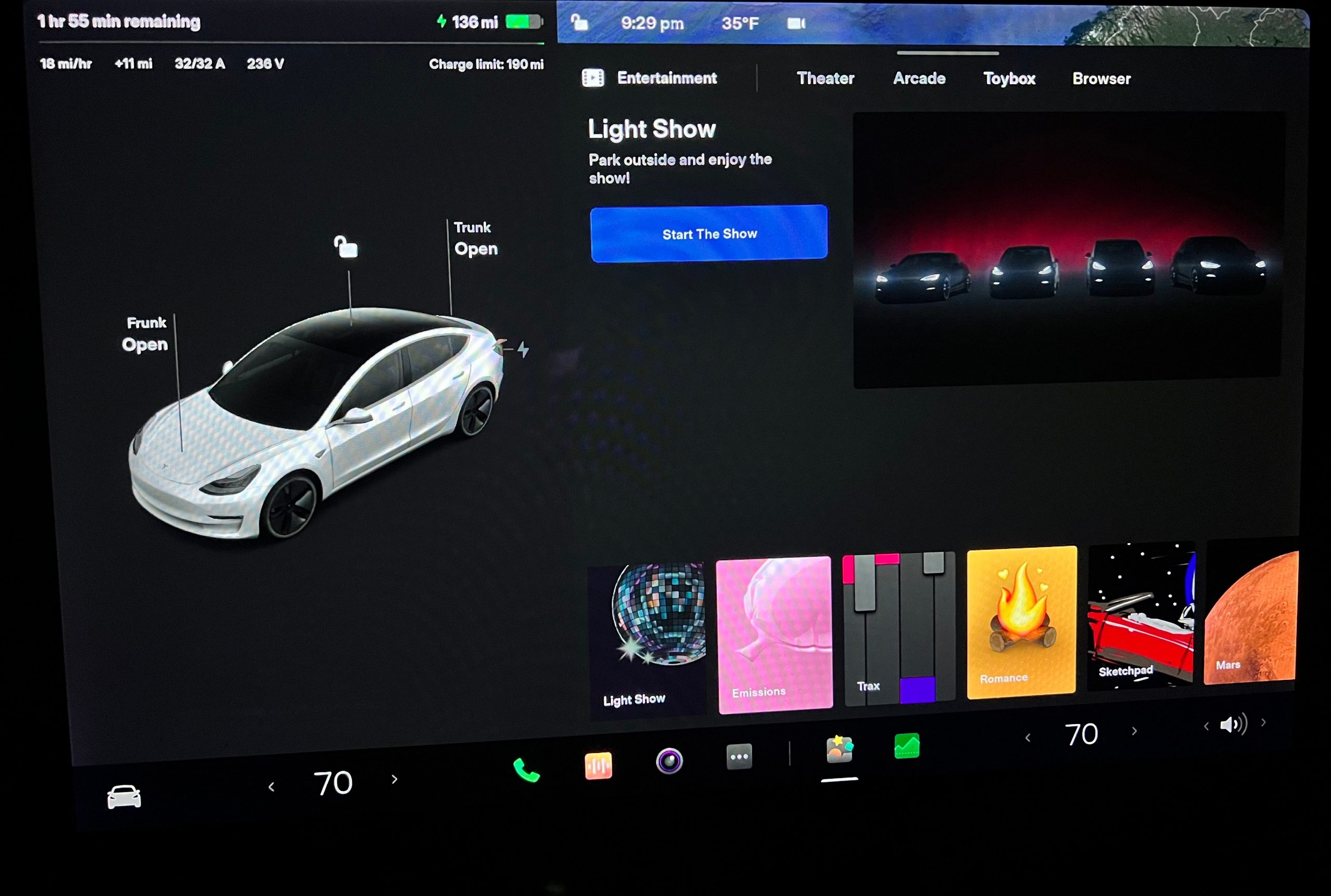 Tesla Holiday Update: New UI for Model 3 and Y, Show, blind spot camera more