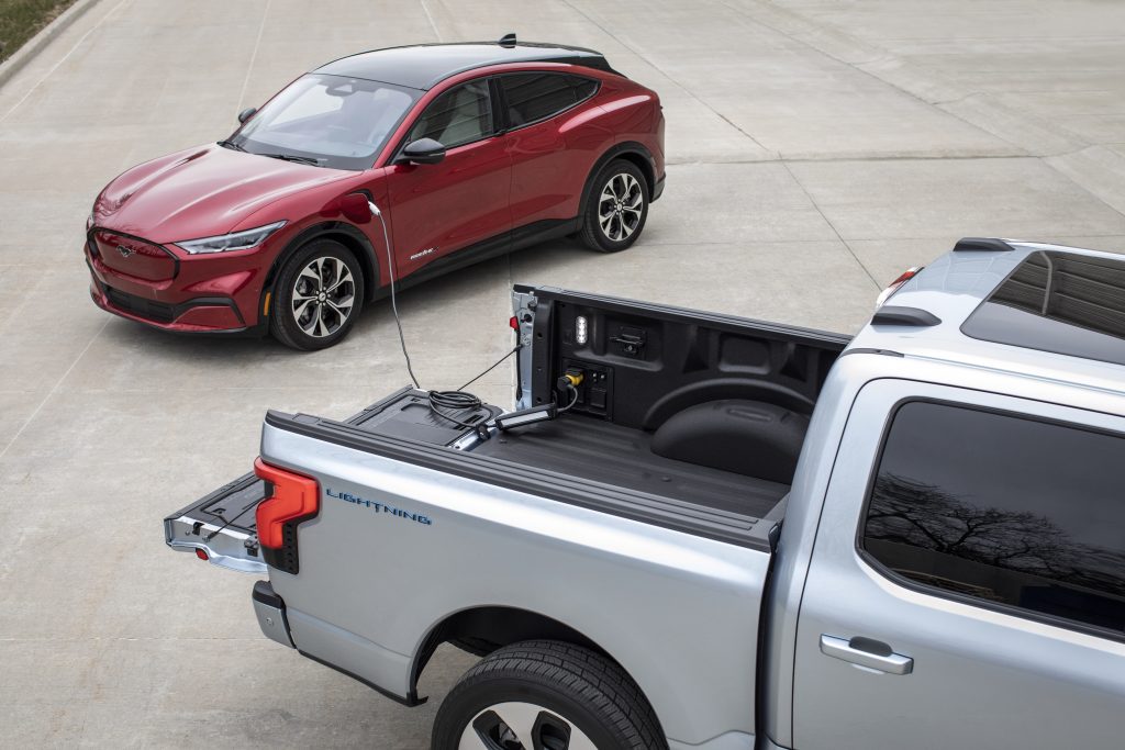 تستأجر شركة Ford لشركة VW Alam Sander لإحباط خطة التوسع الأوروبية الخاصة بالمركبات الكهربائية