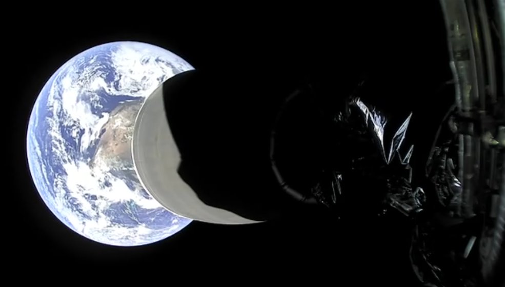 GPS III SV05 Falcon 9 B1062 061721 webcast (SpaceX) Earth HEO view 1