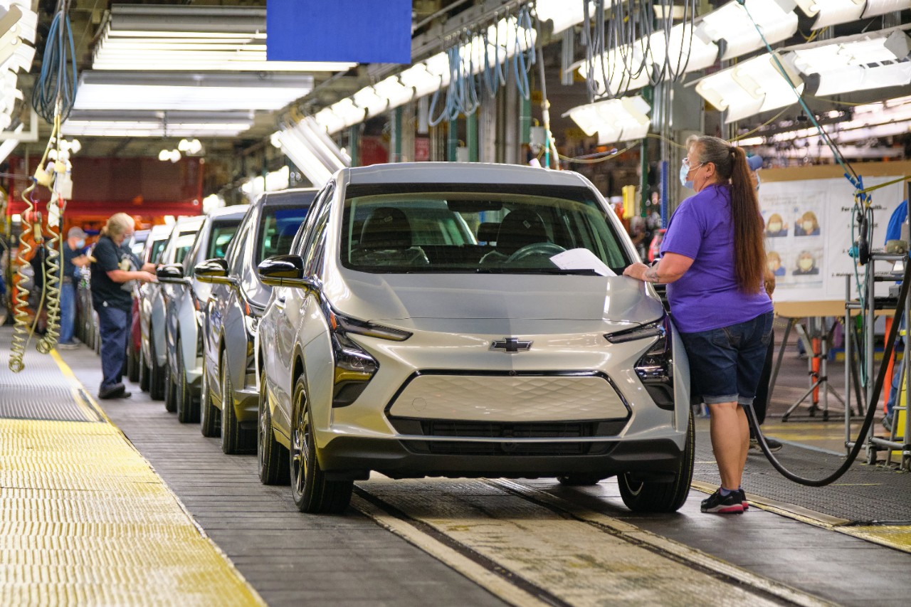 chevrolet bolt ev production