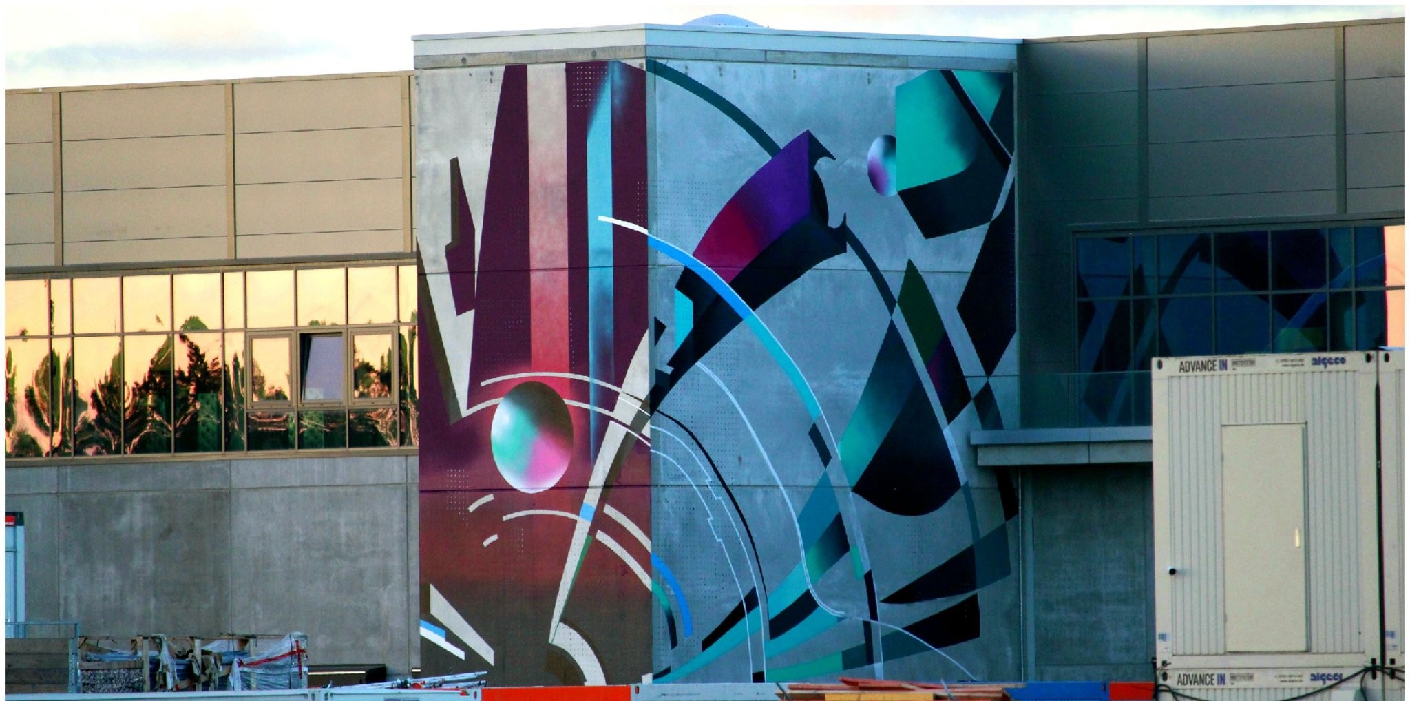 giga-berlin-facade-art-1