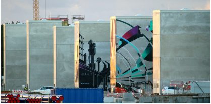 giga-berlin-facade-art-2