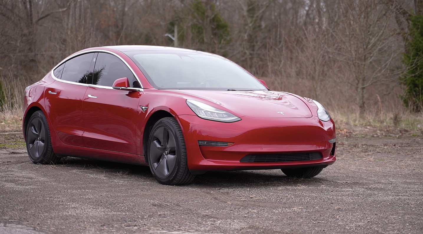 Tesla Model 3 loses only 2.2% of battery range after four years