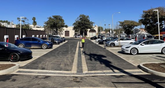 tesla-santa-monica-supercharger-lot