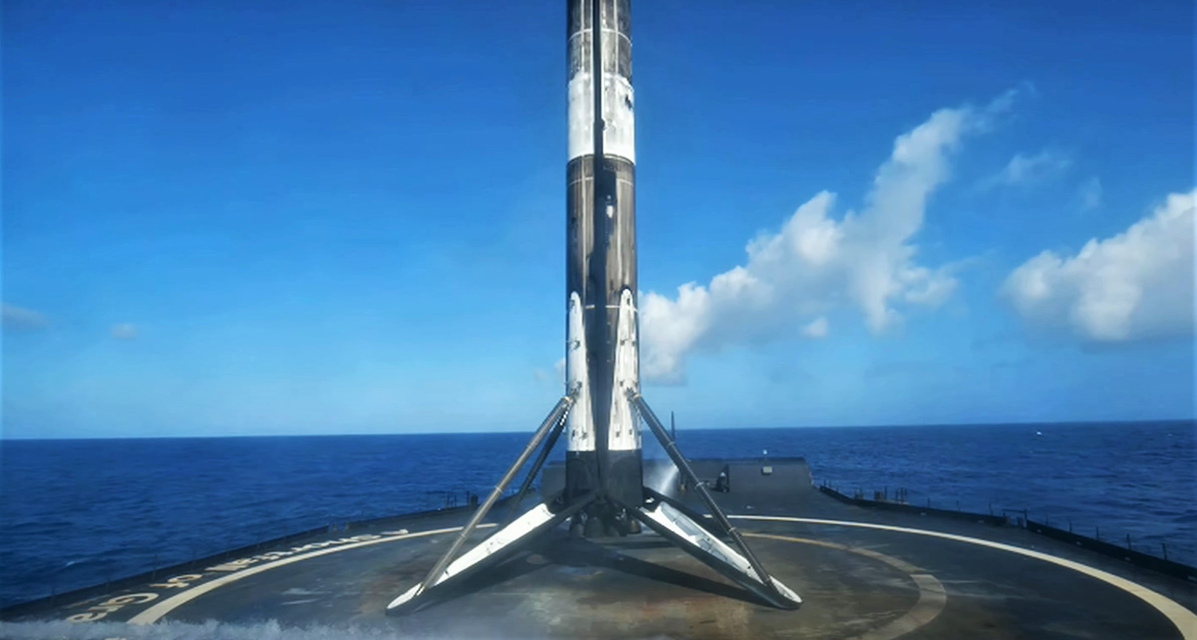 Starlink 4-10 F9 B1052 030922 (SpaceX) ASOG landing 1 crop