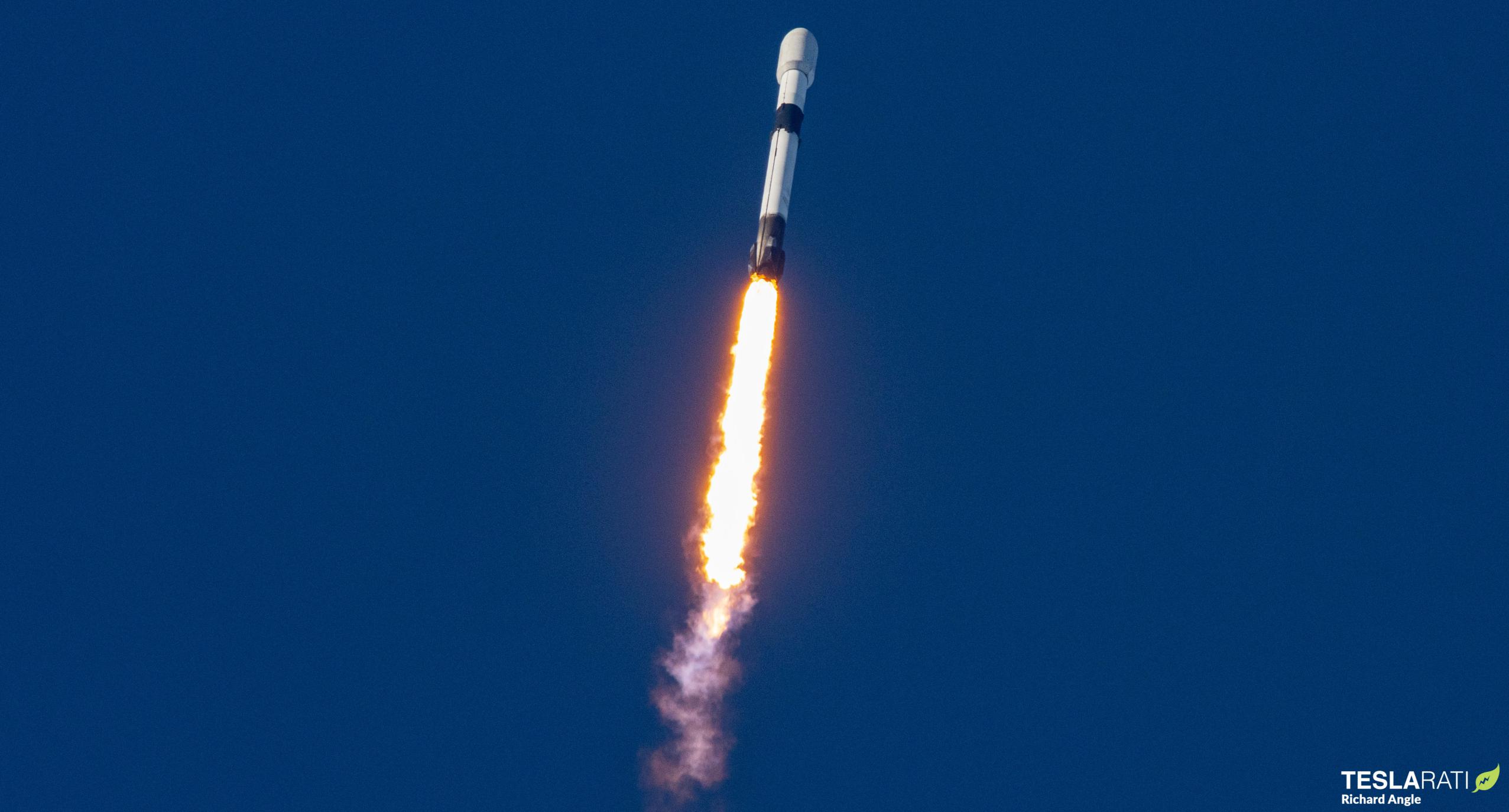 Starlink 4-16 F9 B1062 LC40 042922 (Richard Angle) launch 2 (c)