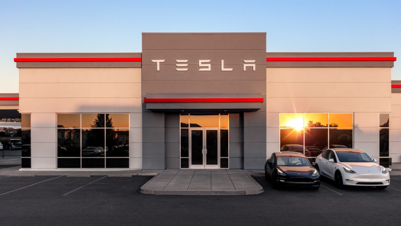 Tesla welcomes Pittsburgh Store with owners' exclusive grand opening event