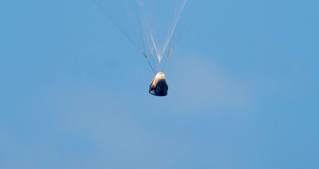 La NASA niega el informe de fuga del propulsor SpaceX Crew Dragon, revela una falla no relacionada con el escudo térmico