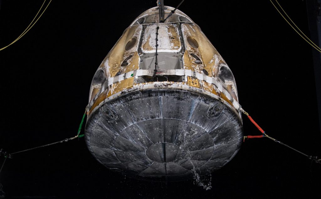 NASA neagă raportul privind scurgerile de combustibil SpaceX Crew Dragon și dezvăluie un defect fără legătură în scutul termic NASA neagă raportul privind scurgerile de combustibil SpaceX Crew Dragon și dezvăluie un defect fără legătură în scutul termic