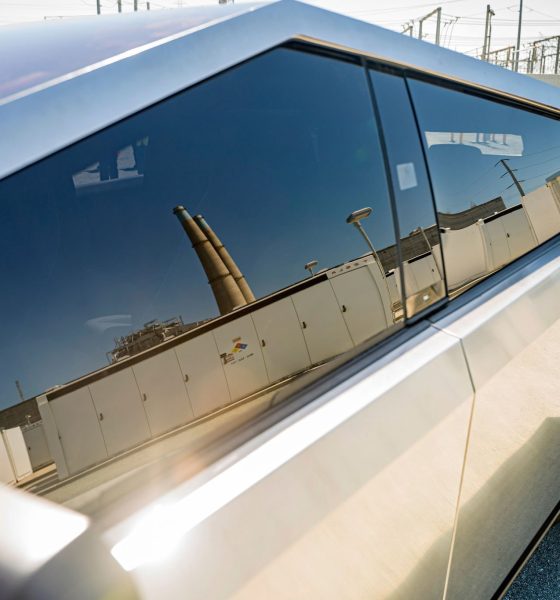 tesla cybertruck