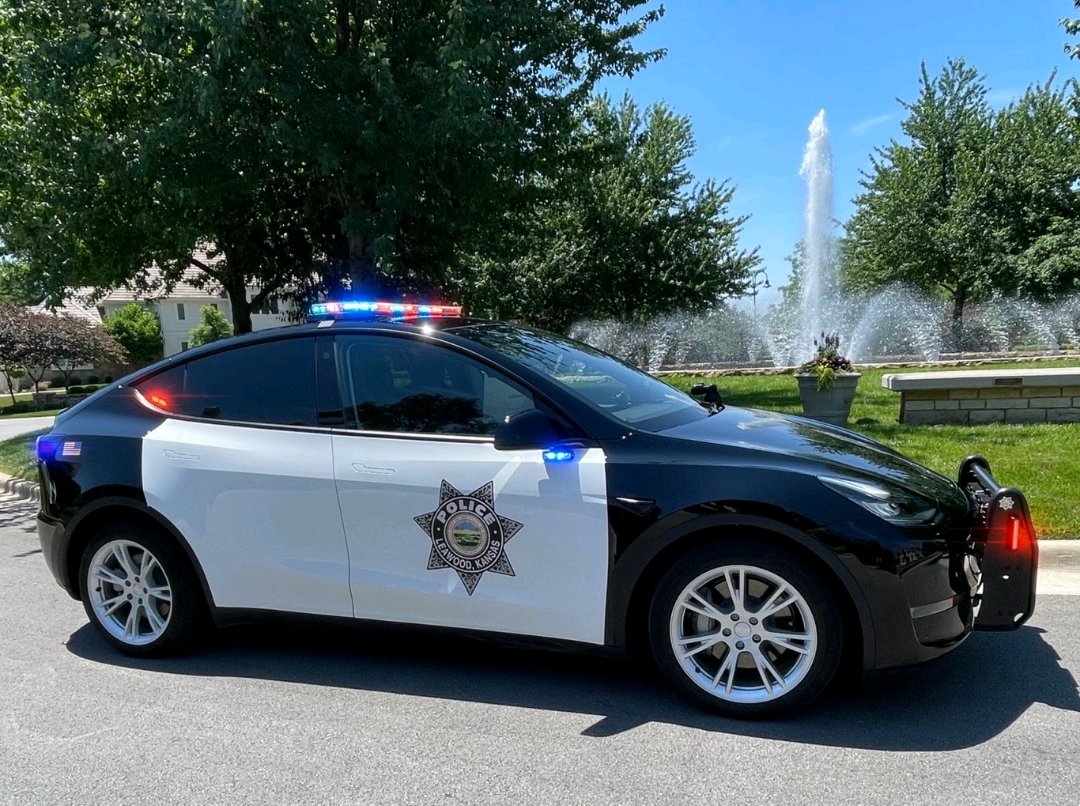 Tesla Model Y welcomed by Kansas PD, expected to give cost savings Auto Recent