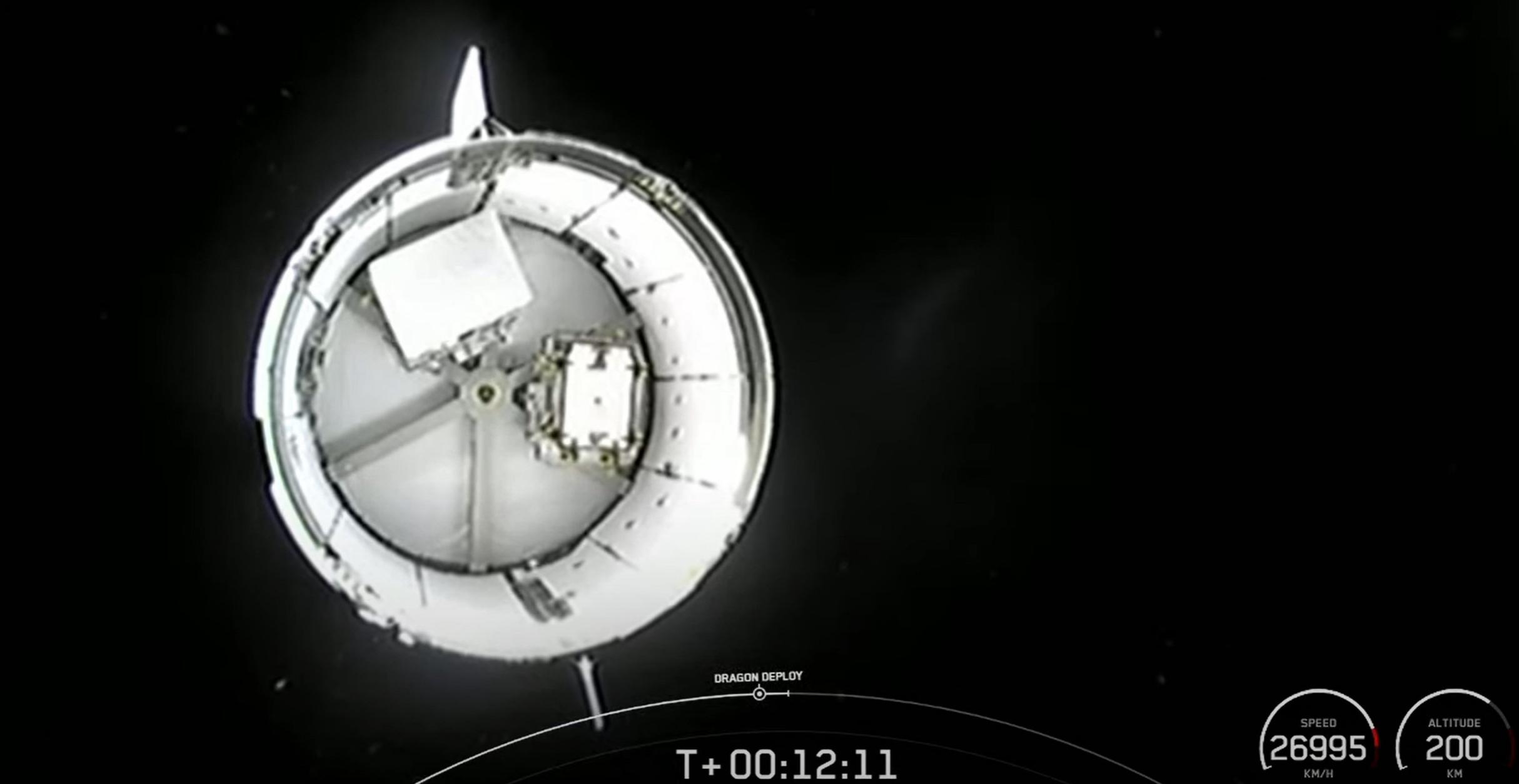 CRS-25 Dragon C208 F9 B1067 39A 071422 webcast (SpaceX) deploy 1 (C)