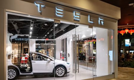 tesla-store-model-x