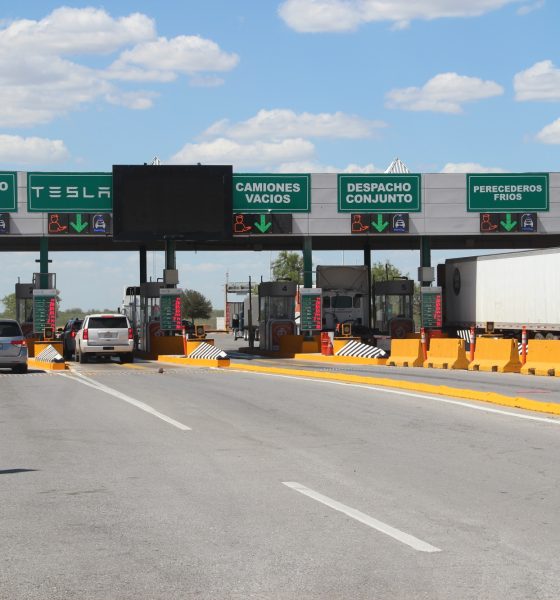 tesla us border sign mexico