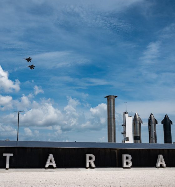 F-22 Demonstration Team flies over Starbase & Starship