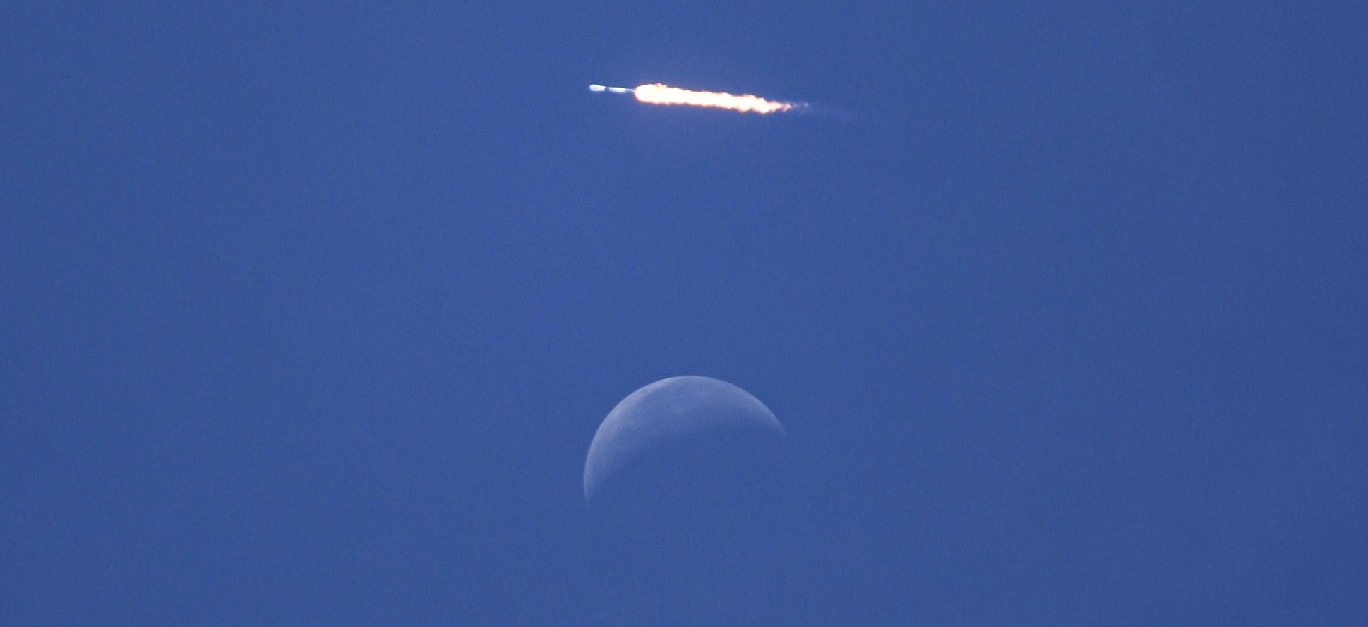 SpaceX ma wystrzelić księżyc po raz pierwszy [webcast]