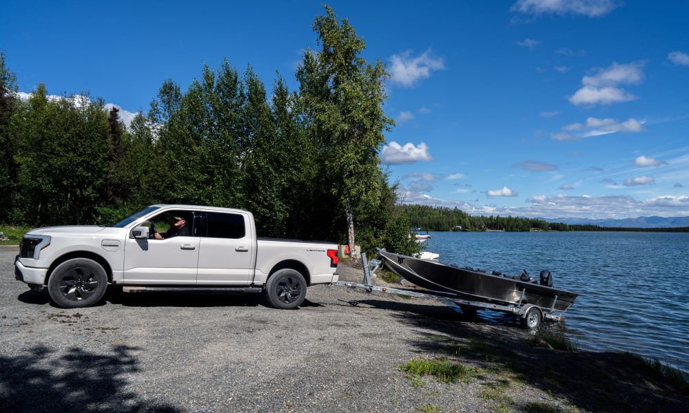 ford f-150 lightning towing