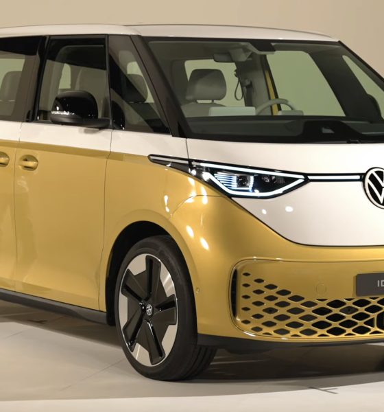 2022_Volkswagen_ID._Buzz_front_view (1)