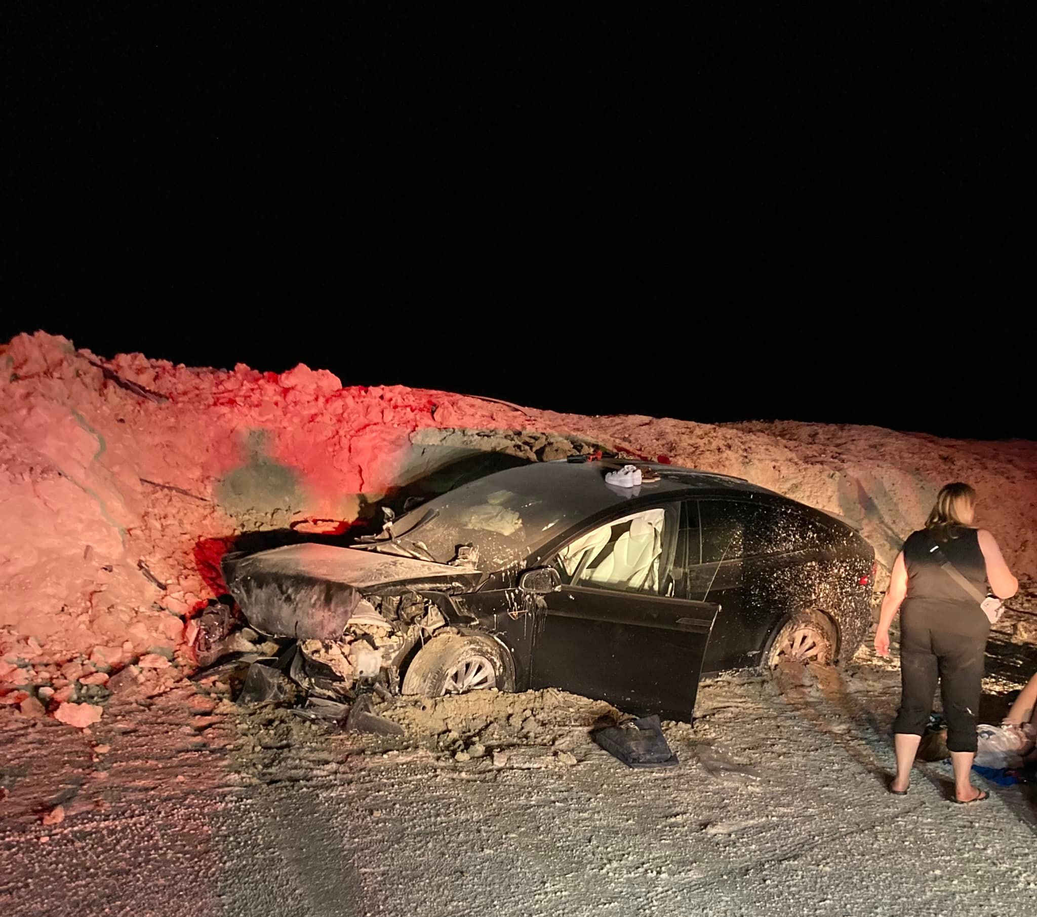 Family survives after crashing Tesla on Bonneville Salt Flats at over 100mph