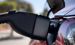 Tesla adds a new CCS adapter to store for US customers