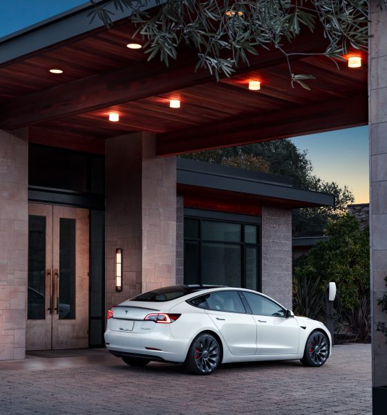 tesla model 3 destination charging