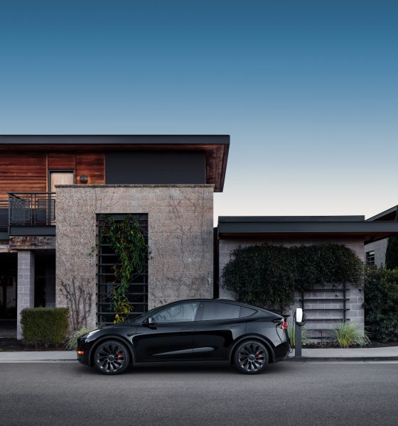 tesla destination charging