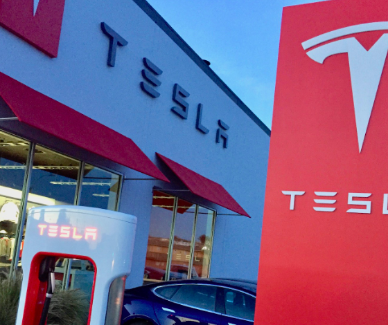 Tesla Vermont center gets closer to approval