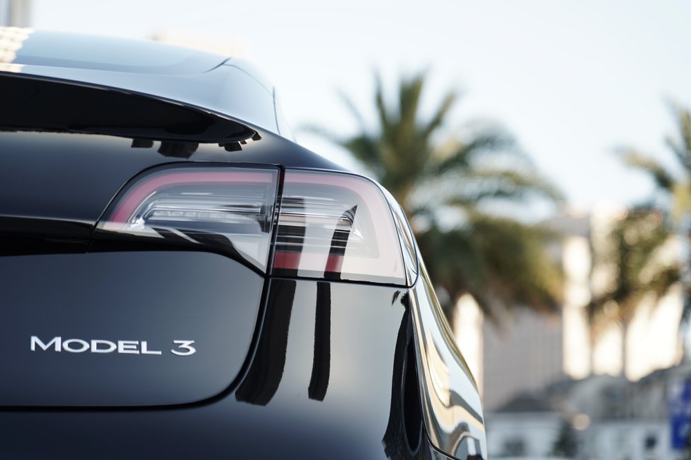 Tesla lowers price China made Model 3 & Model Ys.