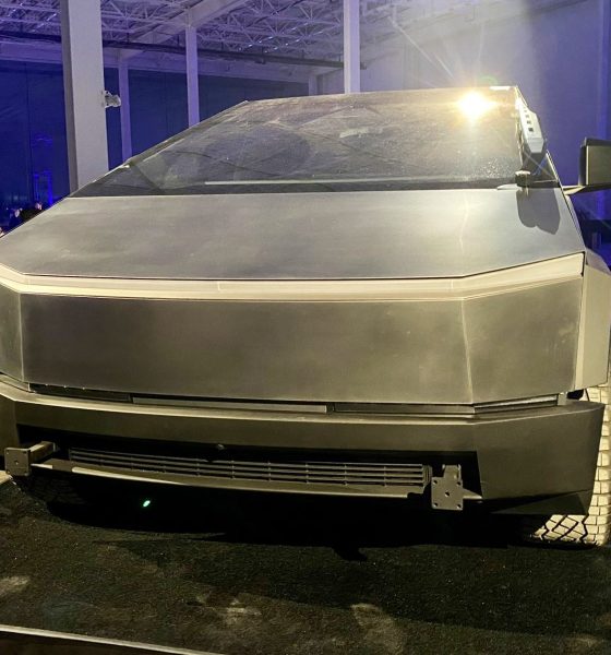 tesla-cybertruck-hw4