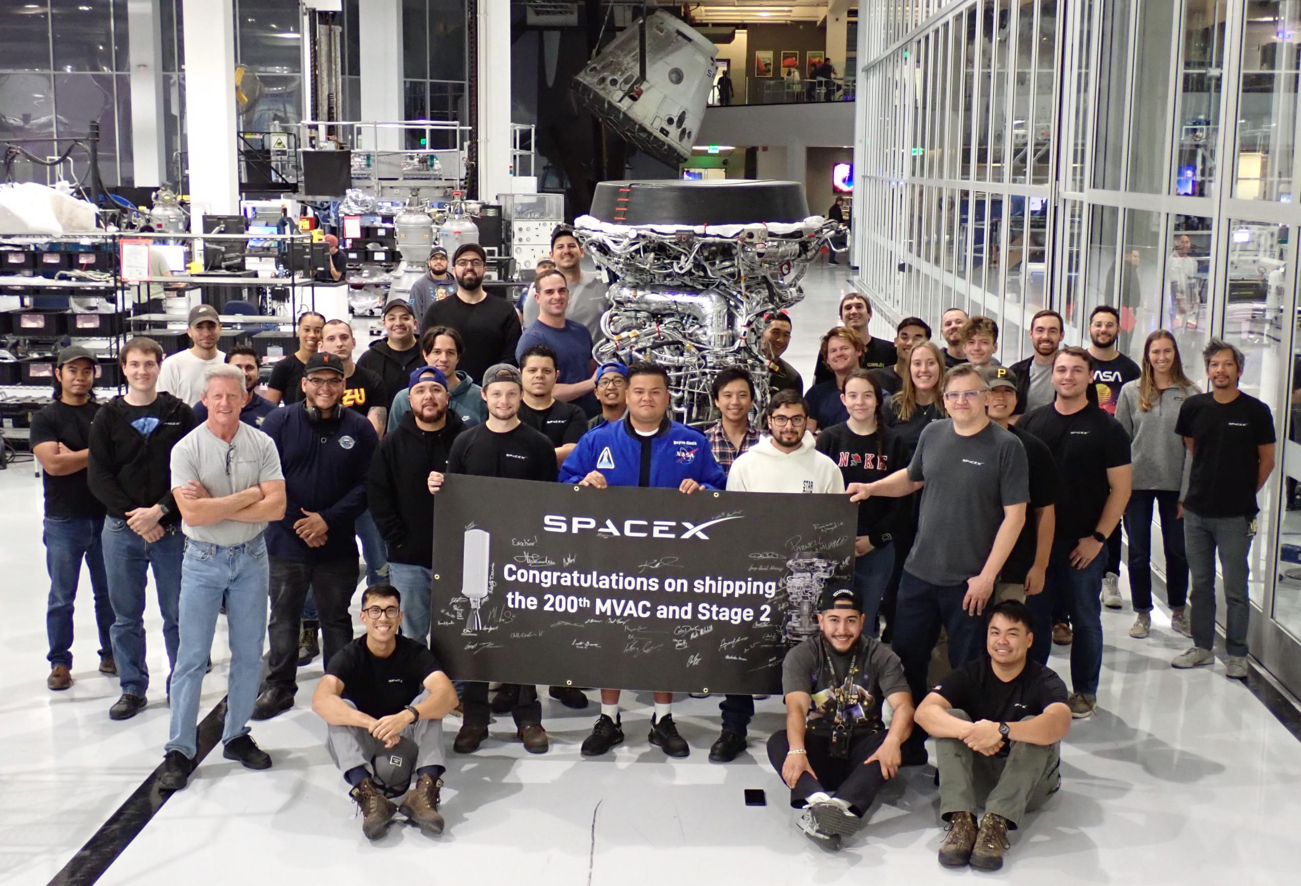 Hawthorne factory Oct 2022 (SpaceX) 200th MVac 1 crop (c)