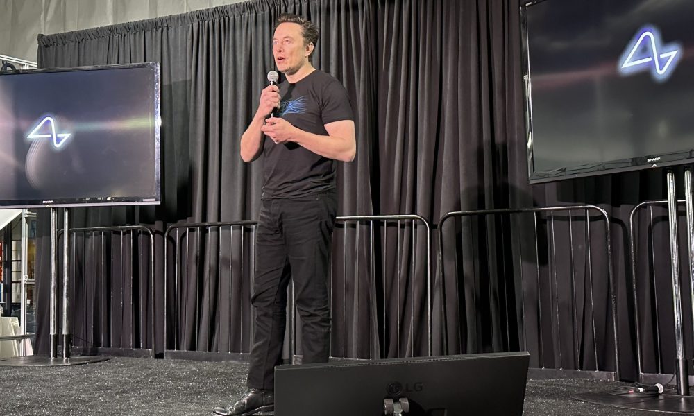Neuralink-Demo-Elon-Musk