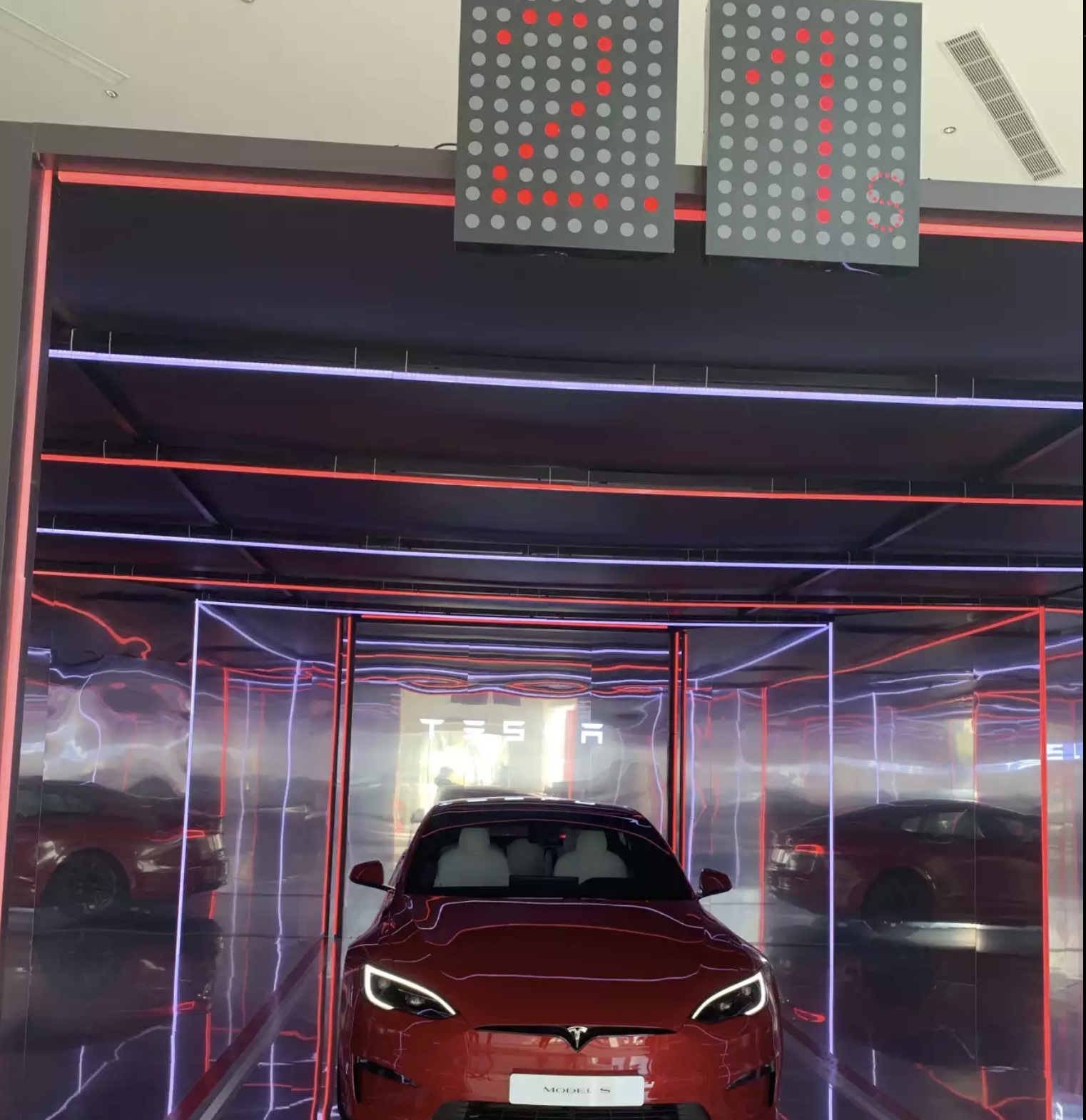 Tesla-Model-S-Plaid-china-launch-3