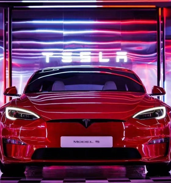 Tesla-Model-S-Plaid-china-launch