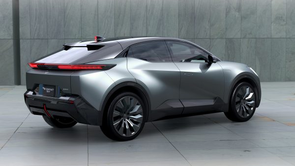 Toyota-bZ-Compact-SUV-Concept_002-1-600×338