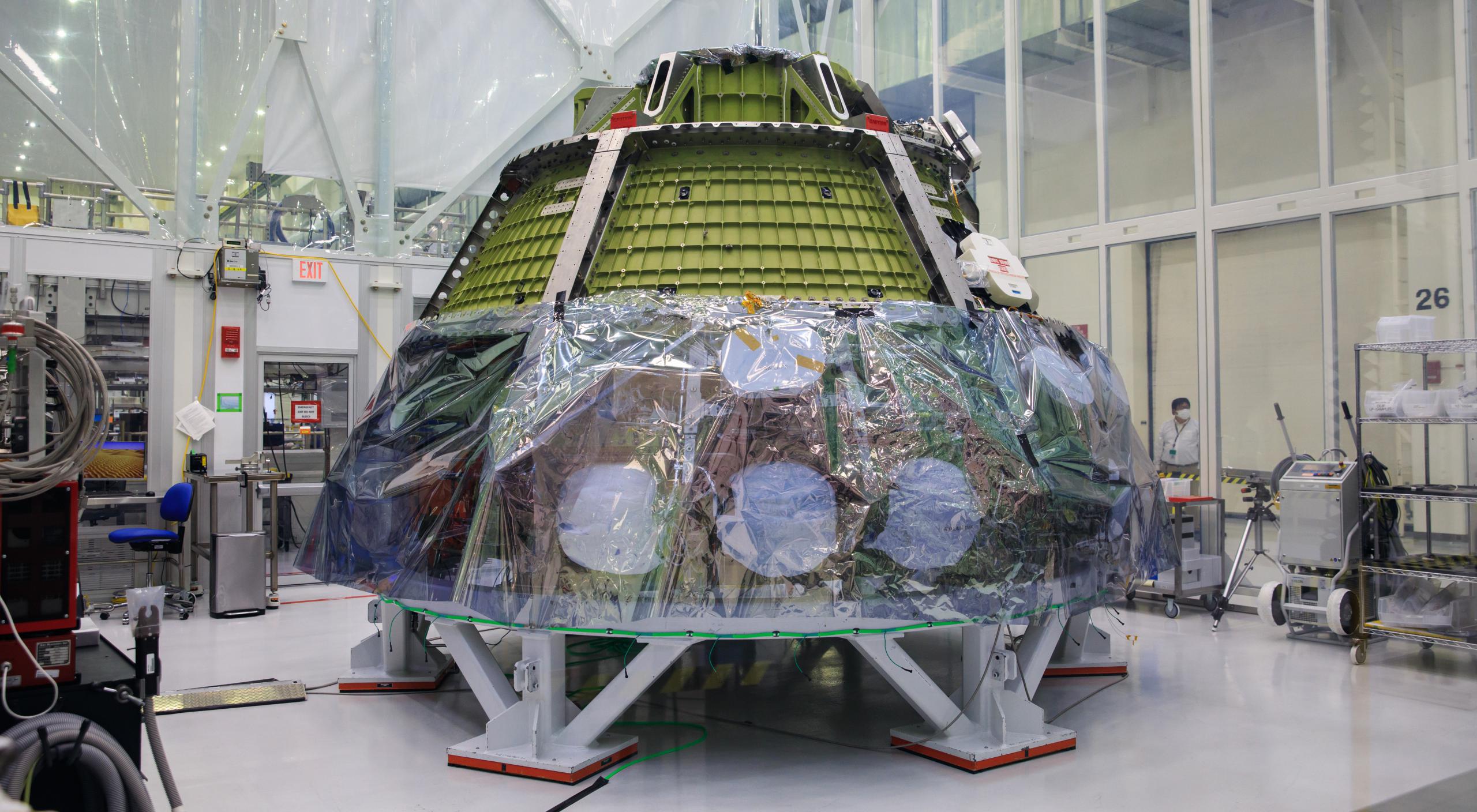Artemis II Orion capsule Nov 2021 (NASA) 1 (c)