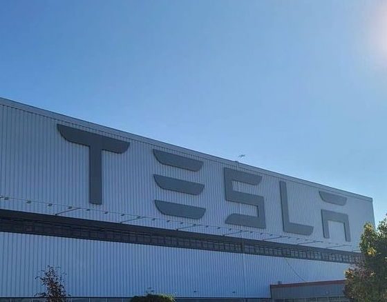 tesla-new-gigafactory-locations