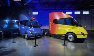 Tesla Semi wows the crowd at the Modesto Christmas Parade