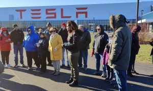 Tesla owners giving back this holiday season