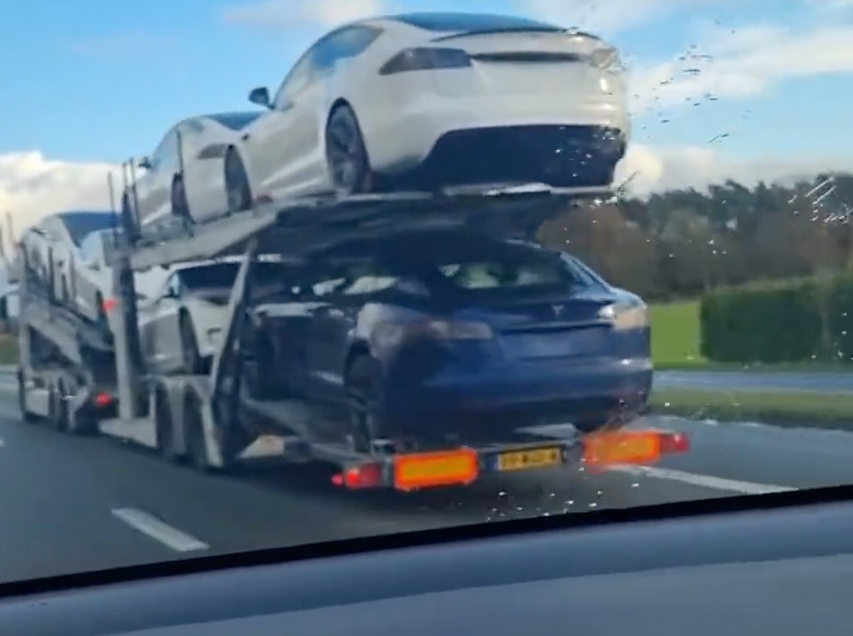 tesla model s plaid europe