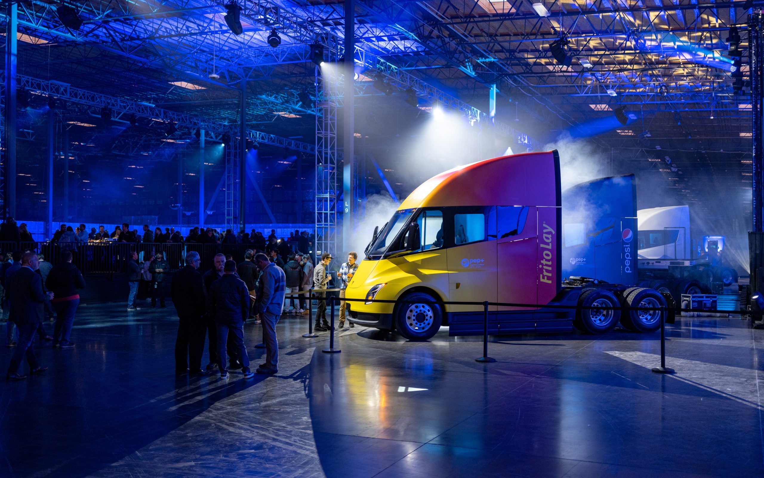 Tesla Semi is the first of several EVs to feature a thousand-volt powertrain